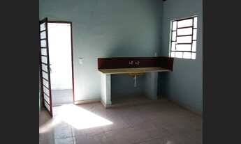 Imagem 2: Casa de 400,00 reais aceita caução