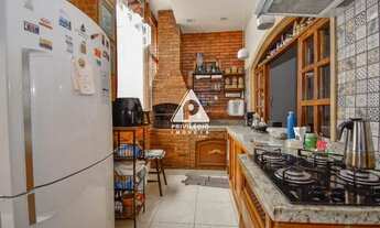 Imagem 3: Maravilhosa casa de vila triplex, no Catete de 253m²