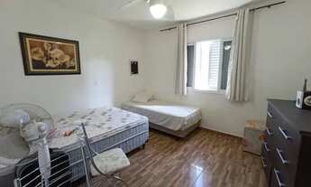 Imagem 4: Bela casa na praia lote inteiro, espaço gourmet e 2 quartos. Itanhaém/SP