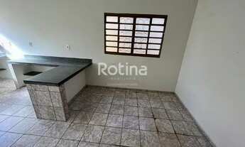 Imagem 5: Casa para aluguel, 3 quartos, 1 suíte, 1 vaga, Martins - Uberlândia/MG