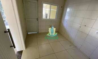 Imagem 6: Sobrado com 3 dormitórios para alugar com 131 m² por R$ 2.240/mês no Jardim Lancaster I em