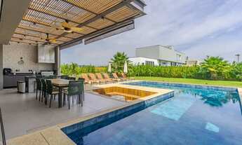 Imagem 2: Casa no condomínio Condomínio Fazenda Alvorada para venda com 5 quartos, sendo 5 suítes