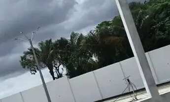 Imagem 4: ESPETACULAR Terreno na Av Jacira Reis. 4.180m2. Fachada 97 metros. Plano. Murado. Calçado