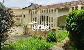 Imagem: Casa Térrea de Esquina no Jardim da Luz