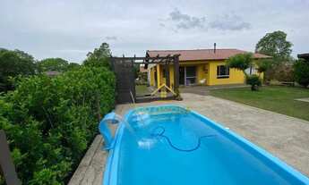 Imagem 2: Salomone vende Linda Casa com 3 dormitórios, suíte e piscina.