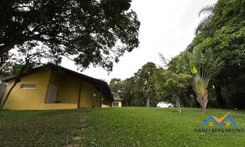 Imagem 6: Chácara em Condomínio Fechado: Lazer Completo e Segurança 24h para Sua Famí