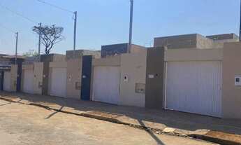 Imagem: Casa à venda com 3 quartos, Loteamento