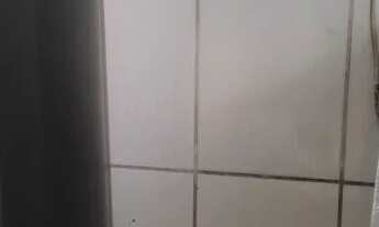 Imagem 2: KITNET P HOMEM Quarto com aluguel por R$1.200 /mês