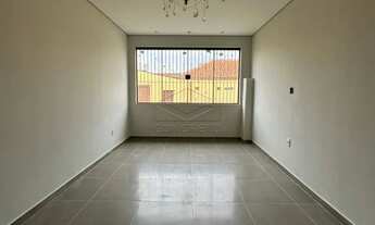 Imagem 2: LINDA CASA COM 2 DORMITÓRIOS, SALA AMPLA E GARAGEM FECHADA