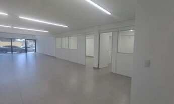 Imagem 2: Excelente Sala Comercial - pé direito alto