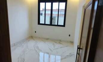 Imagem 5: Casa de condomínio para venda possui 222 metros quadrados com 4 quartos