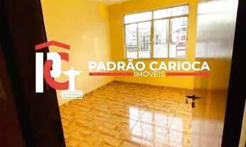 Imagem 4: Oportunidade! Apartamento 2 Quartos com dependência de empregada, juntinho a Av Braz de Pi