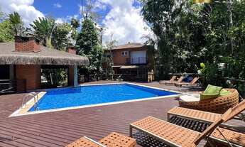 Imagem 2: Casa à venda em condomínio, localizada na Praia da Baleia!