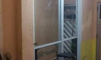 Imagem 2: Vemdo uma casa tipo apartamento