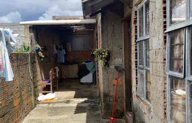 Imagem 3: VENDE-SE CASA Casa com 4 dormitórios