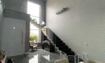 Imagem 3: Casa de condomínio sobrado para venda tem 410 metros quadrados com 3 quartos