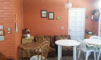 Imagem 4: Casa para venda possui 248 metros quadrados com 4 quartos em Laranjal - Pelotas - RS