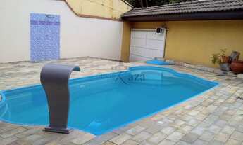 Imagem 2: Casa - Jardim Flórida - Jacareí - 3 Dormitórios sendo uma suíte - 210m²