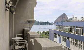 Imagem 6: Apartamento reformado com pé-direito alto