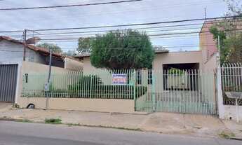 Imagem: Cuiabá - Casa Padrão - Flamboyant