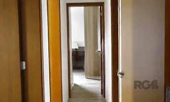 Imagem 4: Apartamento 95m² - 3 dormitórios, 1 suíte, churrasqueira e 2 vagas de garagem no bairro Tr