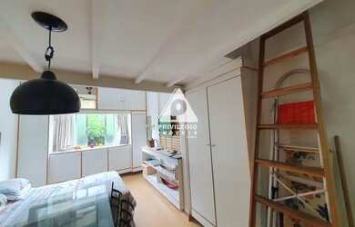 Imagem 7: Excelente Conjugado Porteira Fechada com vista verde. Copacabana