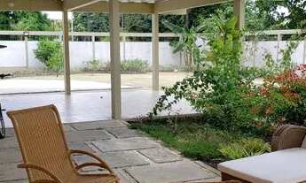 Imagem 2: Casa Térrea no Jardim Europa I, 3 suítes, escritório, piscina, 680m2, terreno 1.600m2. Pon