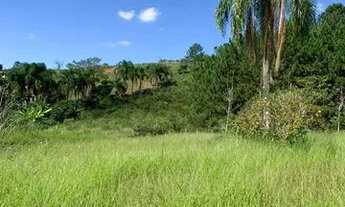 Imagem 2: Vende-se lote com ótimo acesso e vista para área verde e lago