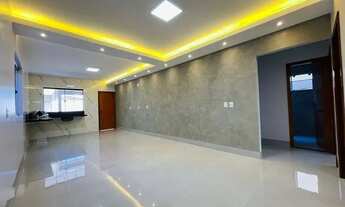 Imagem: Casa à Venda com 3 quartos, 255m²