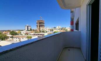 Imagem 2: Apartamento á venda com localização no bairro Neva, fácil acesso ao Centro, próximo ao col