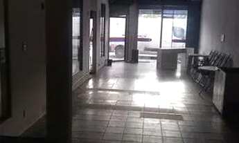 Imagem 7: Praça 14 de / Ponto Comercial - Manaus 9 8 1 0 6 3 2 3 1