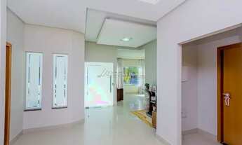 Imagem 2: Casa à venda 3 Quartos, 3 Suites, 4 Vagas, 404M², Jardins Lisboa, Goiânia - GO