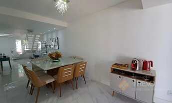 Imagem 4: Casa de condomínio sobrado para venda tem 267 metros quadrados com 6 quartos