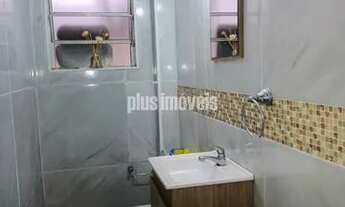 Imagem 6: Sobrado de esquina com duas entradas. Uso misto. Bem localizado