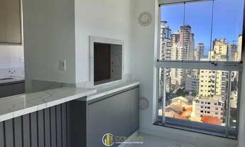 Imagem 2: Edificio no coração da Meia Praia!