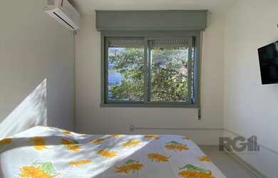 Imagem 6: Apartamento 2 dormitórios ensolarado, com vaga de garagem no Menino Deus