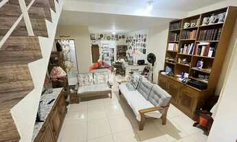 Imagem: Casa de condomínio em Rua do Contorno