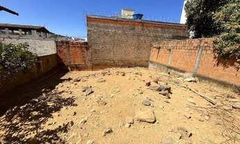 Imagem 2: TERRENO MURADO NA VILA GUILHERMINA