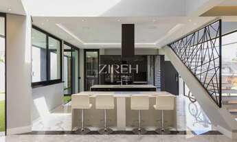 Imagem 3: CASA COM PISCINA COM 4 QUARTOS À 300 METROS DO PARQUE BARIGUI