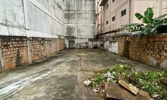 Imagem 3: TERRENO. Ao lado do TR do TRABALHO