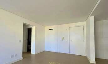 Imagem 2: Apartamento de 2 dormitórios, sendo uma suíte com box de garagem em torres