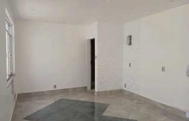 Imagem 3: Casa com 4 Quarto(s) e 2 banheiro(s) para Alugar, 200 m² por R$ 6000 / Mês