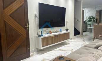 Imagem 2: Casa Geminada para Venda em Contagem, Fonte Grande, 3 dormitórios, 1 suíte, 3 banheiros, 2