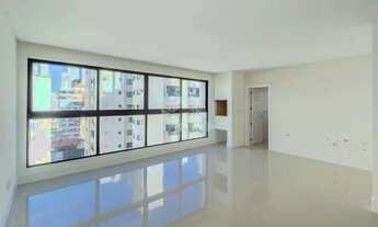 Imagem 3: Apartamento com 3 suítes e 2 vagas de garagem em Balneário Camboriú Centro