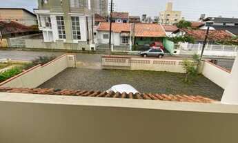 Imagem 2: Casa de 2 andar próximo a Praia de Balneário Piçarras