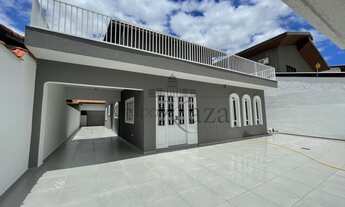 Imagem 4: Casa Sobrado - 6 Dormitórios - Bosque dos Eucaliptos - 312m²