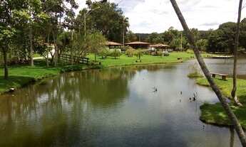 Imagem 5: Casa de condomínio sobrado para venda tem 2000 metros quadrados com 5 quartos