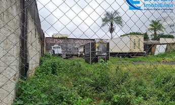 Imagem 4: Terreno pronto pra construir com 360m², no Bairro Santa Mônica; Terreno com pequena inclin