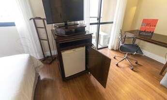 Imagem 2: Flat para locação no Clarion Faria Lima, contendo 30m², 1 dormitório e 1 vaga de garagem