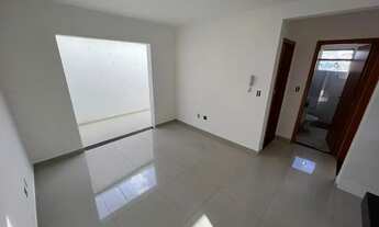 Imagem 4: Excelente Área Privativa com 2 Quartos e 1 Vaga no Bairro Santa Mônica